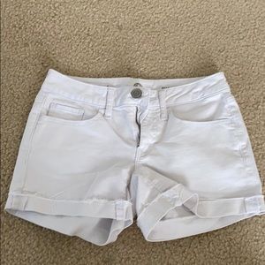 white jean shorts